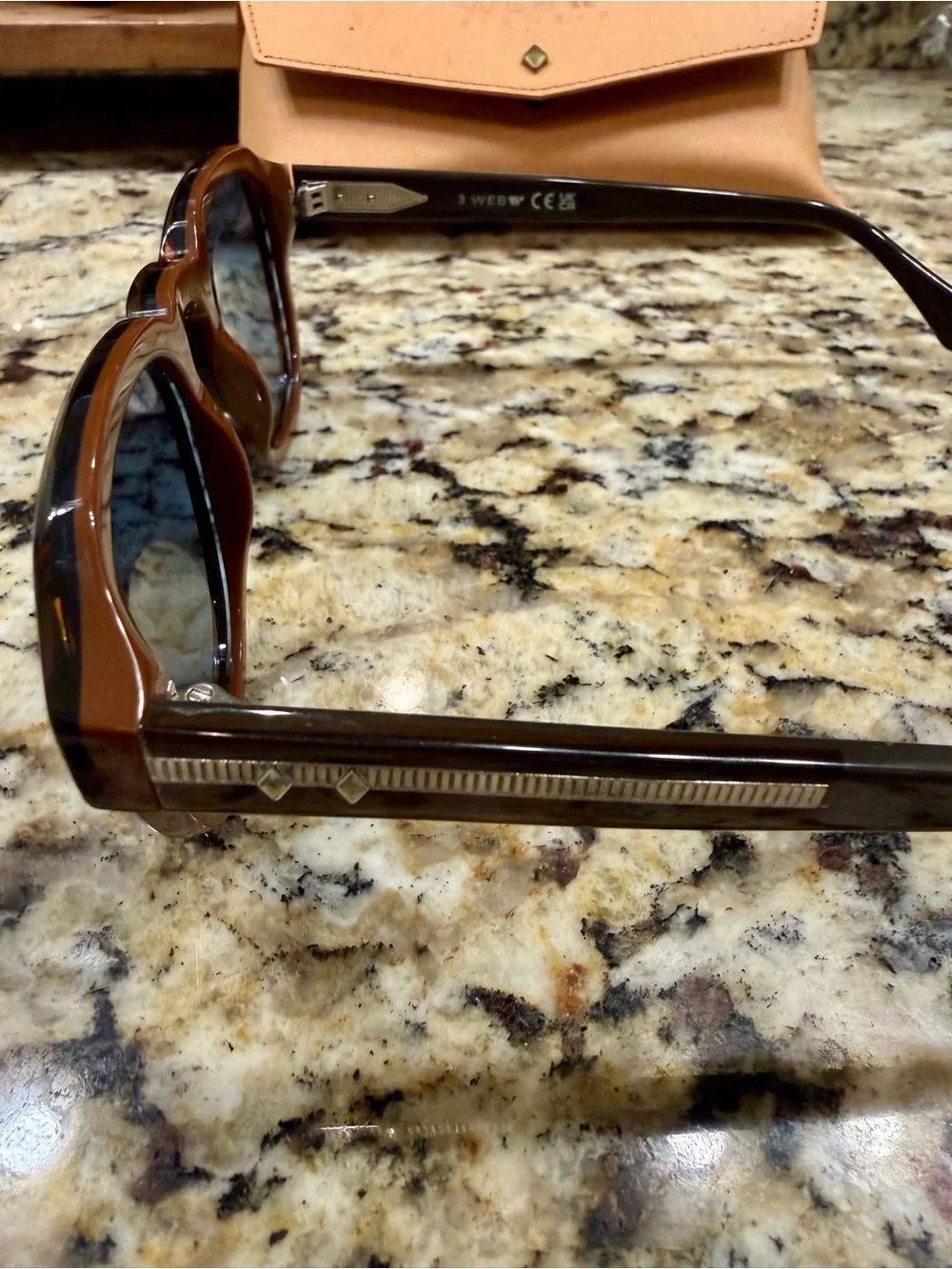 Men’s Tortoiseshell Sunglasses - Brown Lenses